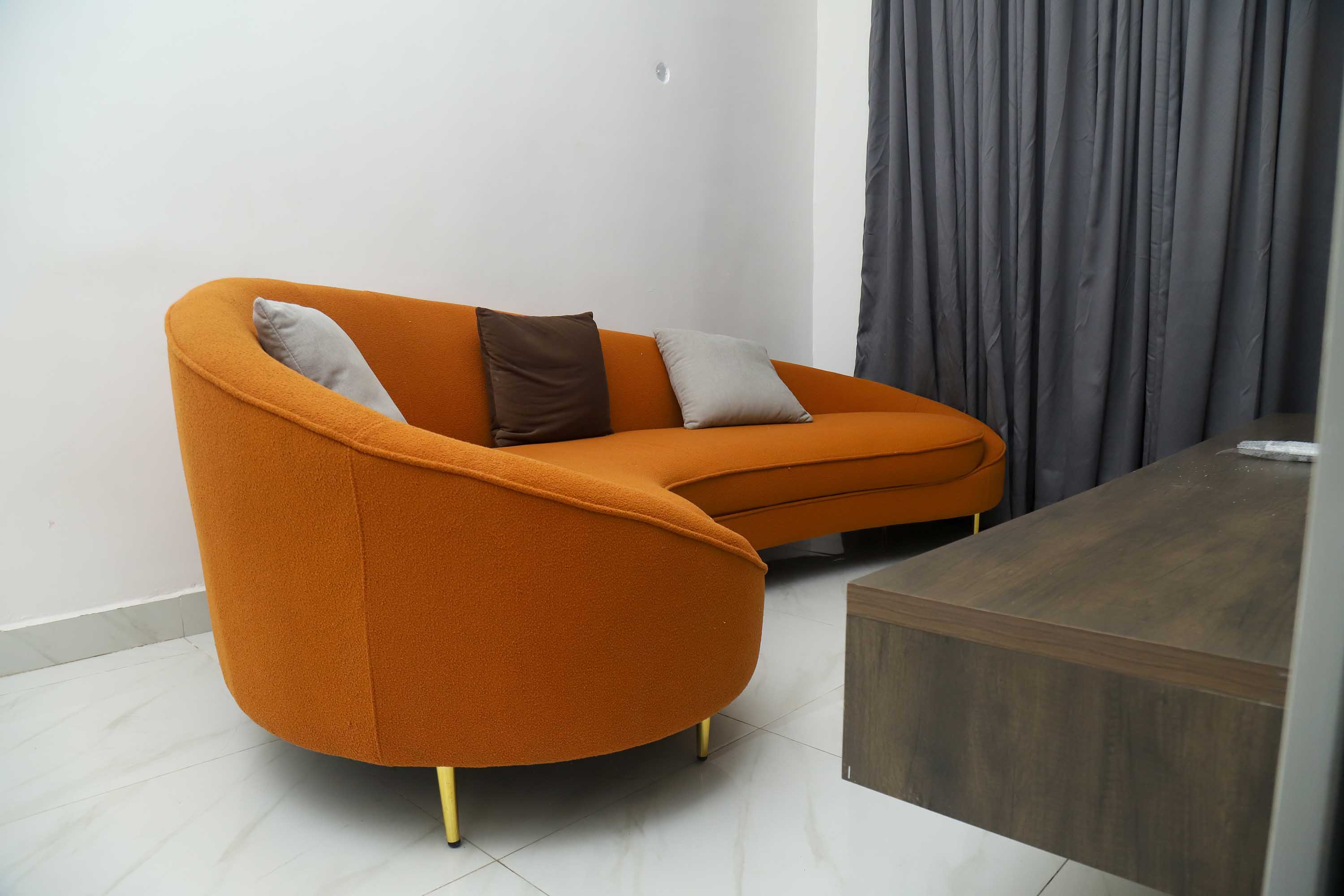 Emilton Suite - Image 2